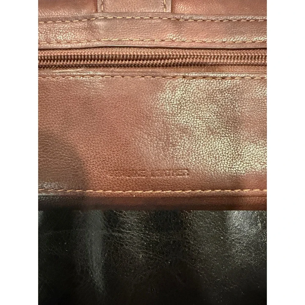Buxton Brown Leather Bi‎ Fold Wallet Snap Closure Embossed Logo Genuine Leather